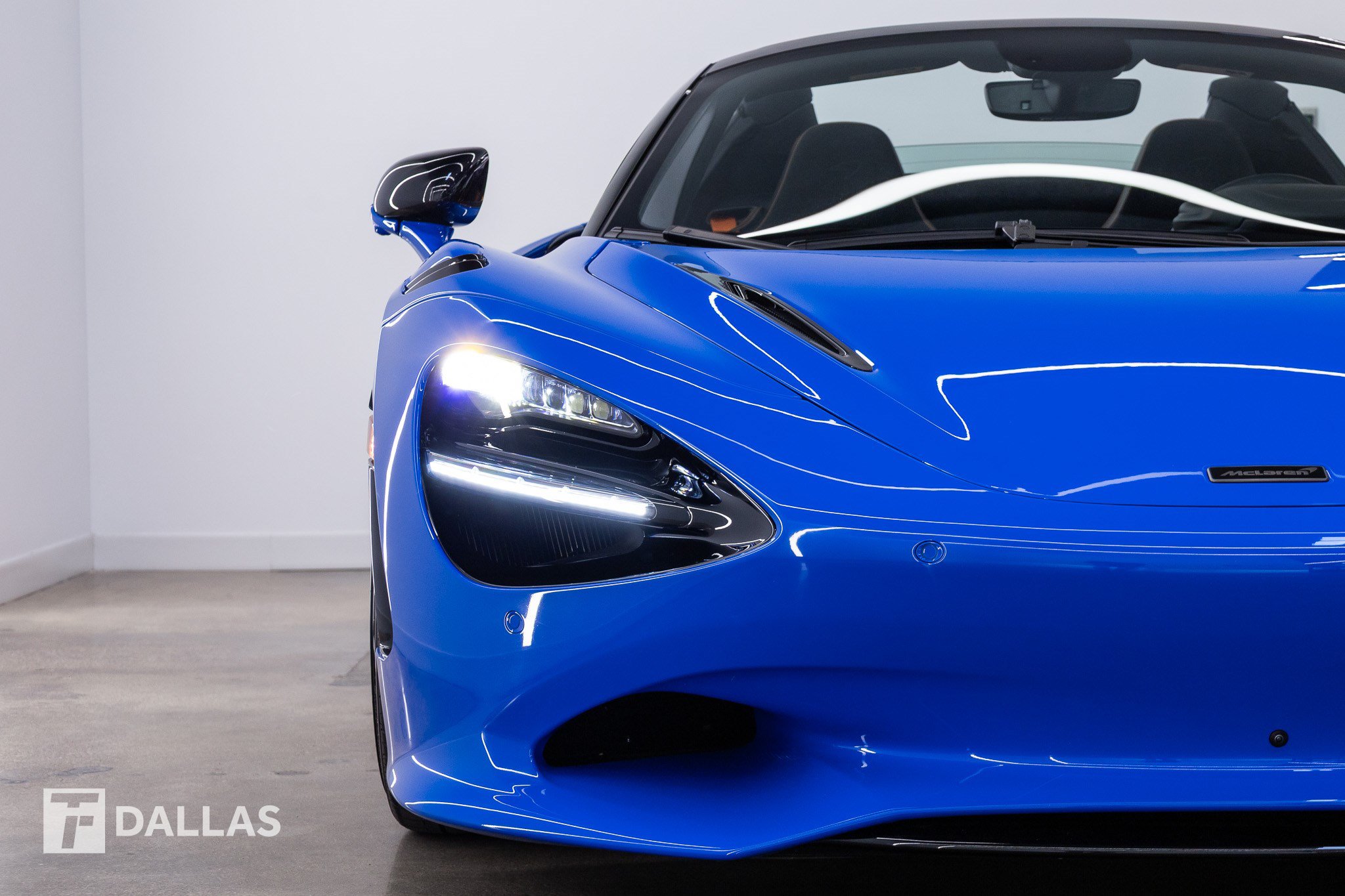 Used 2027 McLaren 750S Spider RWD image 19