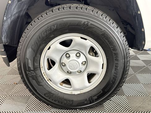 Used 2022 Toyota Tacoma SR RWD image 33