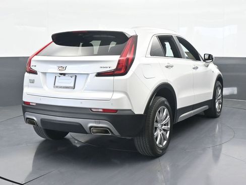 Used 2022 Cadillac XT4 Premium Luxury w/ Enhanced Visibility Package image 5