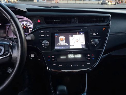 Used 2015 Toyota Avalon XLE image 13