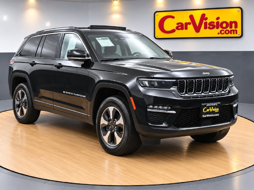 Used 2023 Jeep Grand Cherokee 4WD 4xe image 1
