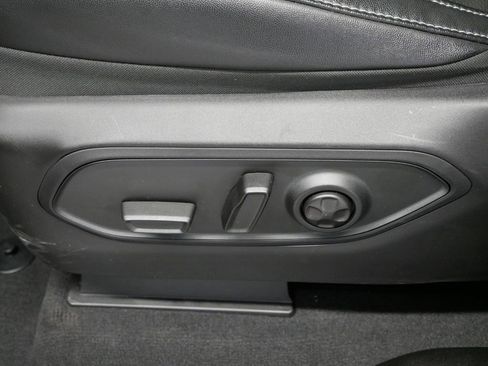 Certified 2025 Jeep Grand Cherokee L Limited w/ Luxury Tech Group II image 39