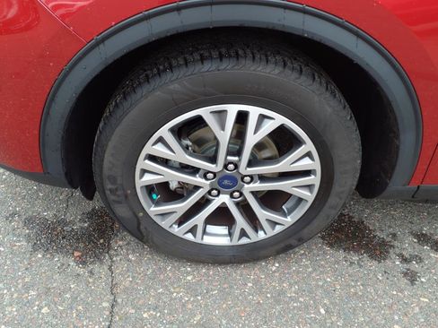 Certified 2022 Ford Escape SEL image 21