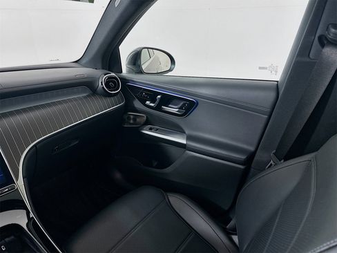 Certified 2024 Mercedes-Benz GLC 300 4MATIC image 26