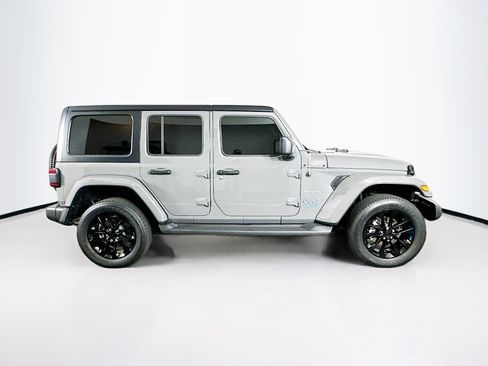 Used 2023 Jeep Wrangler Unlimited Sahara AWD/4WD image 10