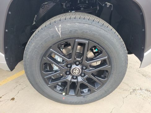 New 2026 Toyota Tundra Limited image 7