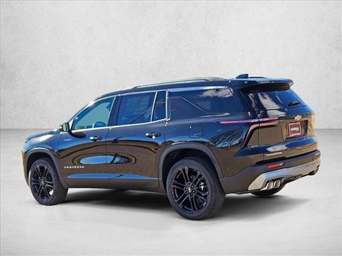 New 2026 Chevrolet Traverse LT image 8