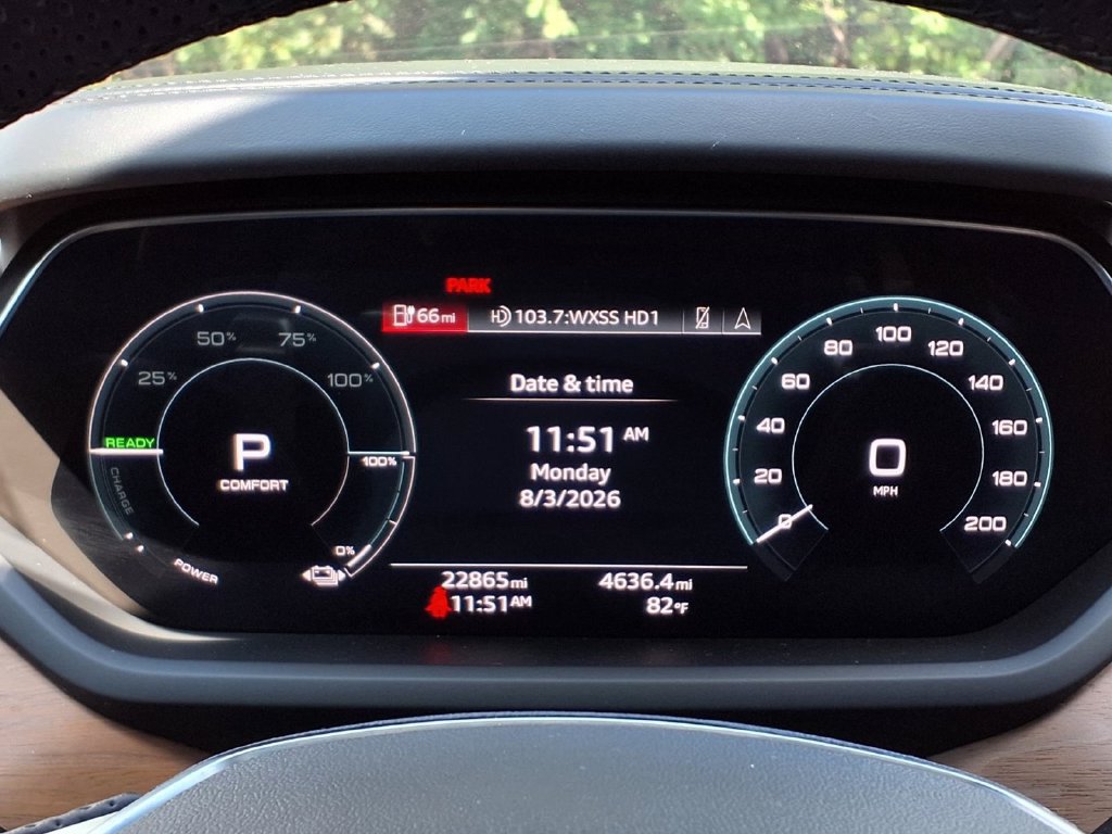 Used 2023 Audi e-tron GT Premium Plus AWD/4WD image 18