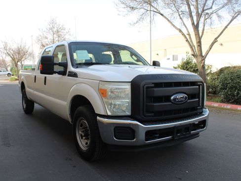 Used 2016 Ford F250 XL w/ Power Equipment Group image 2