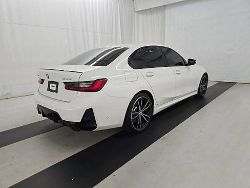 Used 2023 BMW 330i xDrive Sedan w/ M Sport Package AWD/4WD image 4