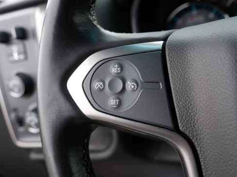 Used 2018 Chevrolet Silverado 1500 LT w/ All Star Edition image 28