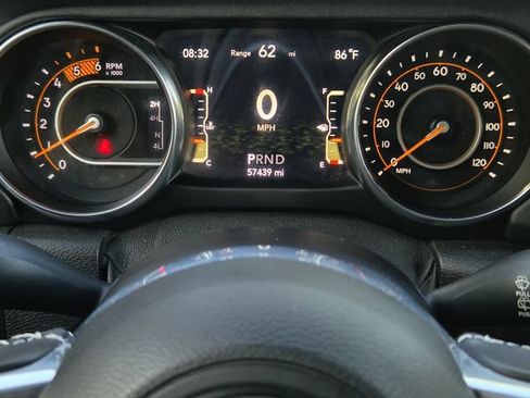 Used 2021 Jeep Wrangler Unlimited Sahara w/ Cold Weather Group AWD/4WD image 13