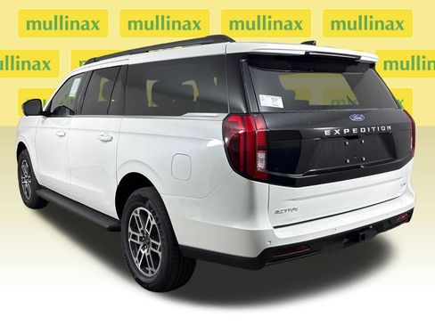 New 2026 Ford Expedition Max Active RWD image 9