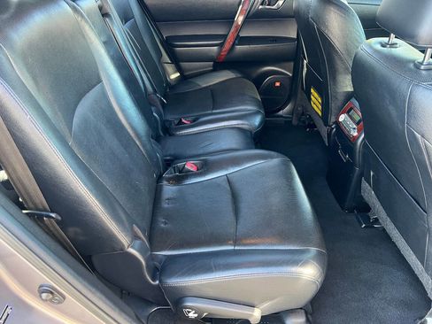 Used 2013 Toyota Highlander Limited AWD/4WD image 27