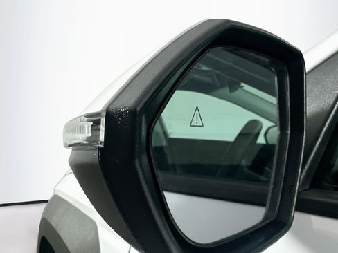 Used 2025 Hyundai Kona SEL FWD image 16