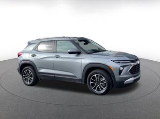 Used 2025 Chevrolet TrailBlazer LT video 2