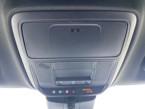 Used 2025 GMC Acadia Elevation AWD/4WD image 38