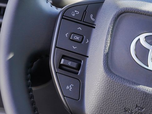 New 2026 Toyota Prius LE image 32