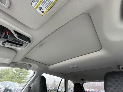 Used 2025 Subaru Outback Premium w/ Popular Package #1A image 16