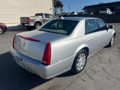 Used 2009 Cadillac DTS FWD image 6