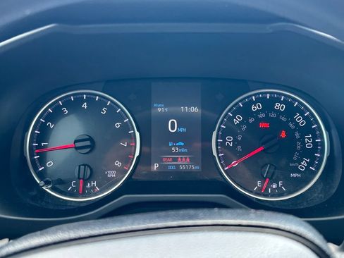 Used 2021 Toyota RAV4 LE FWD image 29