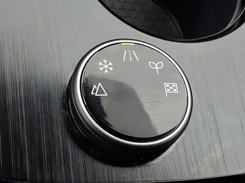 Certified 2023 Nissan Rogue S image 25