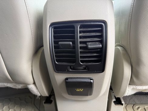 Used 2013 Ford Escape SEL FWD image 21