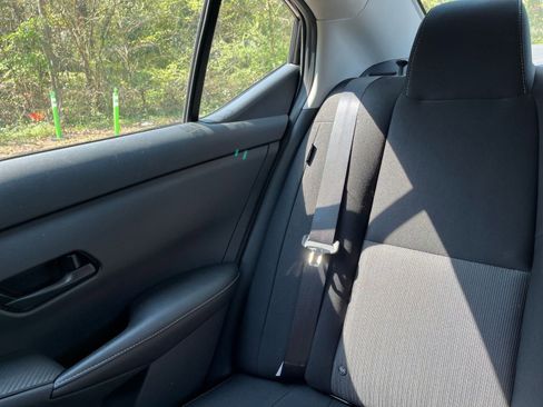 Used 2025 Nissan Sentra SV FWD image 37