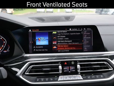Used 2021 BMW X7 M50i AWD/4WD image 26
