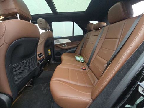 Used 2024 Mercedes-Benz GLE 450e 4MATIC w/ AMG Line Exterior image 6