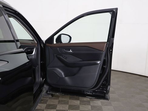 Used 2023 Nissan Rogue SL AWD/4WD image 22