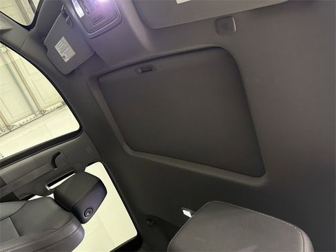 Certified 2021 Chevrolet Silverado 1500 LTZ w/ LTZ Premium Package image 24