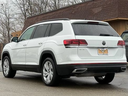 Used 2021 Volkswagen Atlas SE w/ Panoramic Sunroof Package FWD image 3