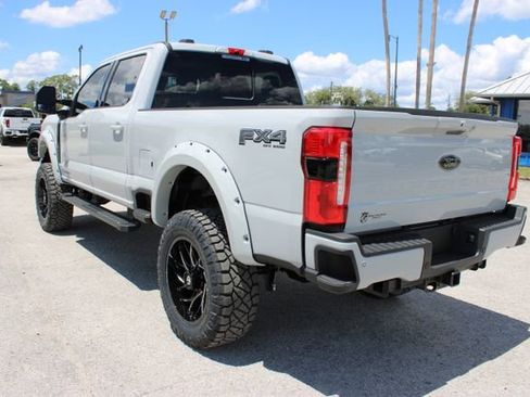 Used 2025 Ford F250 Lariat w/ Black Appearance Package AWD/4WD image 8