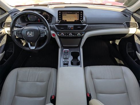Used 2020 Honda Accord Touring image 18