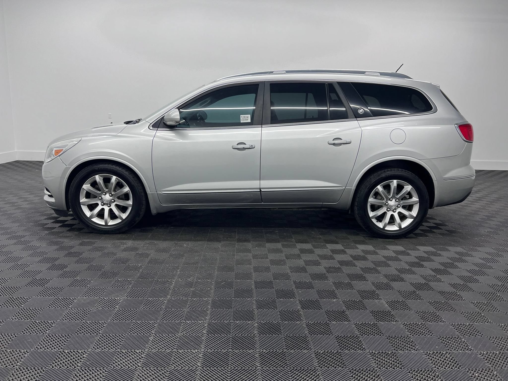 Used 2014 Buick Enclave Leather w/ Trailering Provision Package AWD/4WD image 2