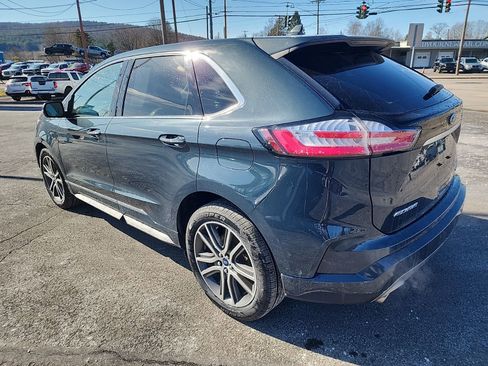 Used 2019 Ford Edge Titanium w/ Equipment Group 301A AWD/4WD image 6