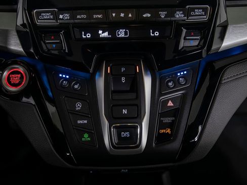 Used 2018 Honda Odyssey Elite image 36