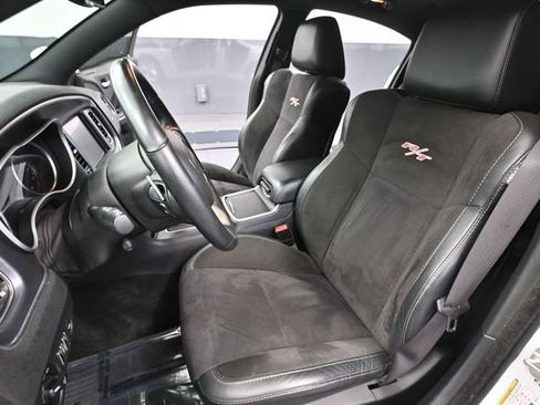 Used 2016 Dodge Charger R/T RWD image 28