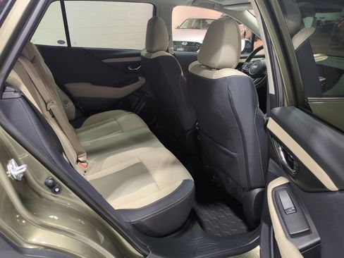 Certified 2025 Subaru Outback Premium w/ Popular Package #1A AWD/4WD image 11