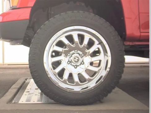 Used 2012 Chevrolet Colorado LT image 9