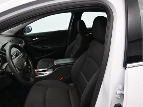 Certified 2025 Chevrolet Malibu LT image 13