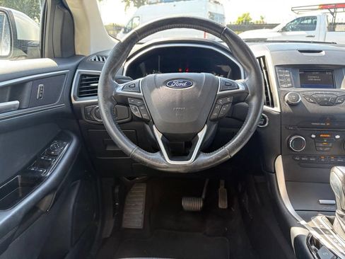 Used 2017 Ford Edge SEL FWD image 6