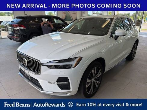 Used 2023 Volvo XC60 B5 Plus w/ Climate Package AWD/4WD image 2