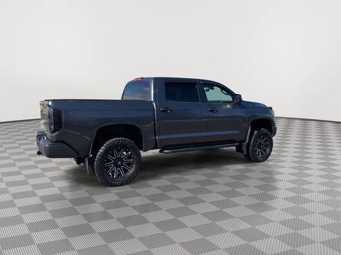 Used 2018 Toyota Tundra SR5 image 7