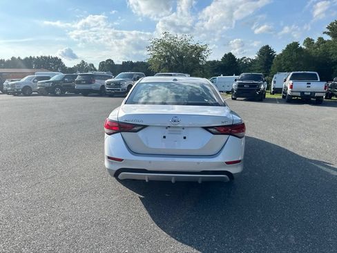 Used 2023 Nissan Sentra SV FWD image 5