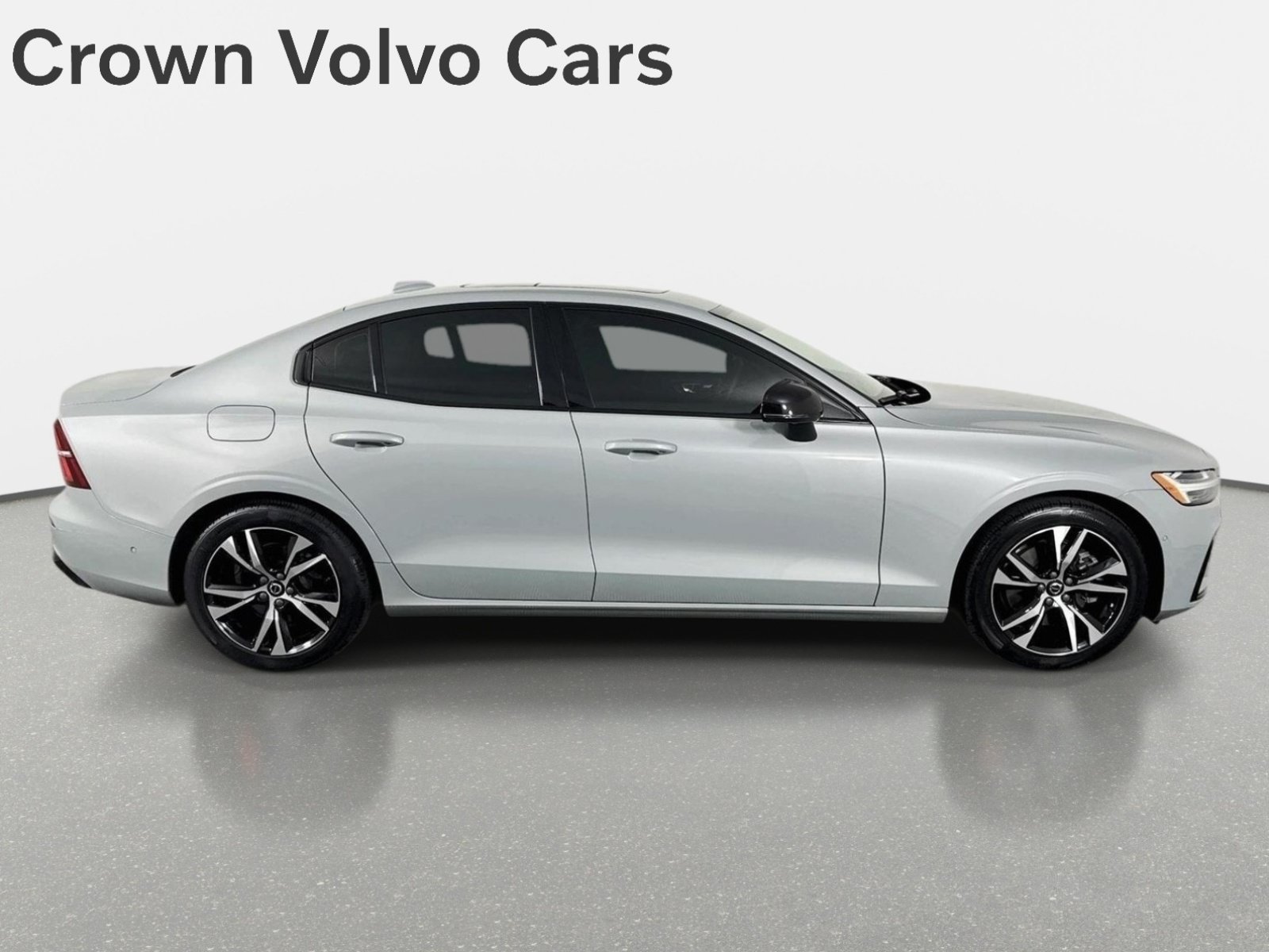Used 2024 Volvo S60 B5 Plus w/ Protection Package Premier AWD/4WD image 4