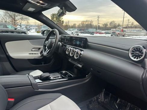 Certified 2022 Mercedes-Benz CLA 250 4MATIC image 22