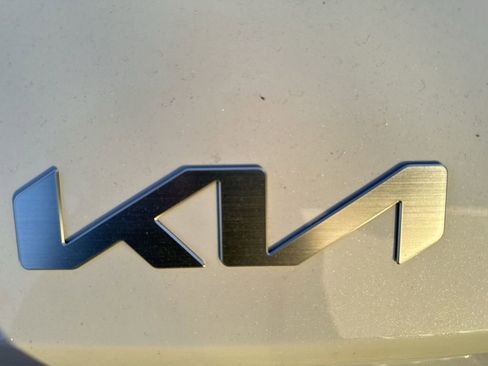 Used 2023 Kia K5 GT-Line image 27