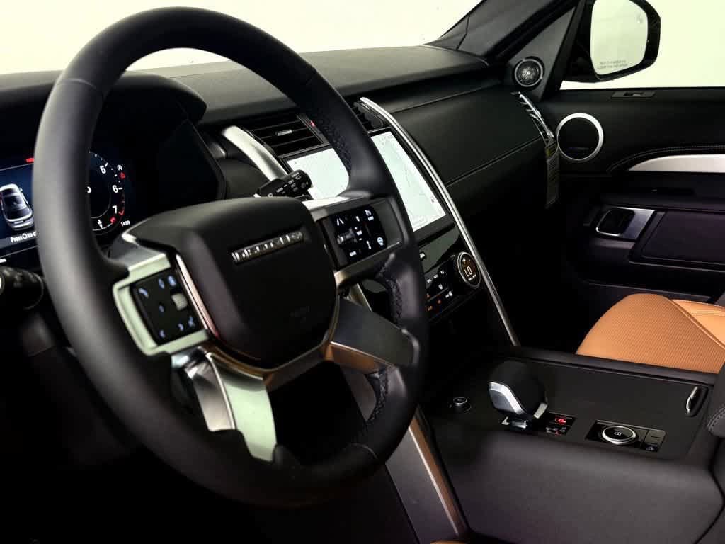New 2026 Land Rover Discovery Limited Edition AWD/4WD image 48